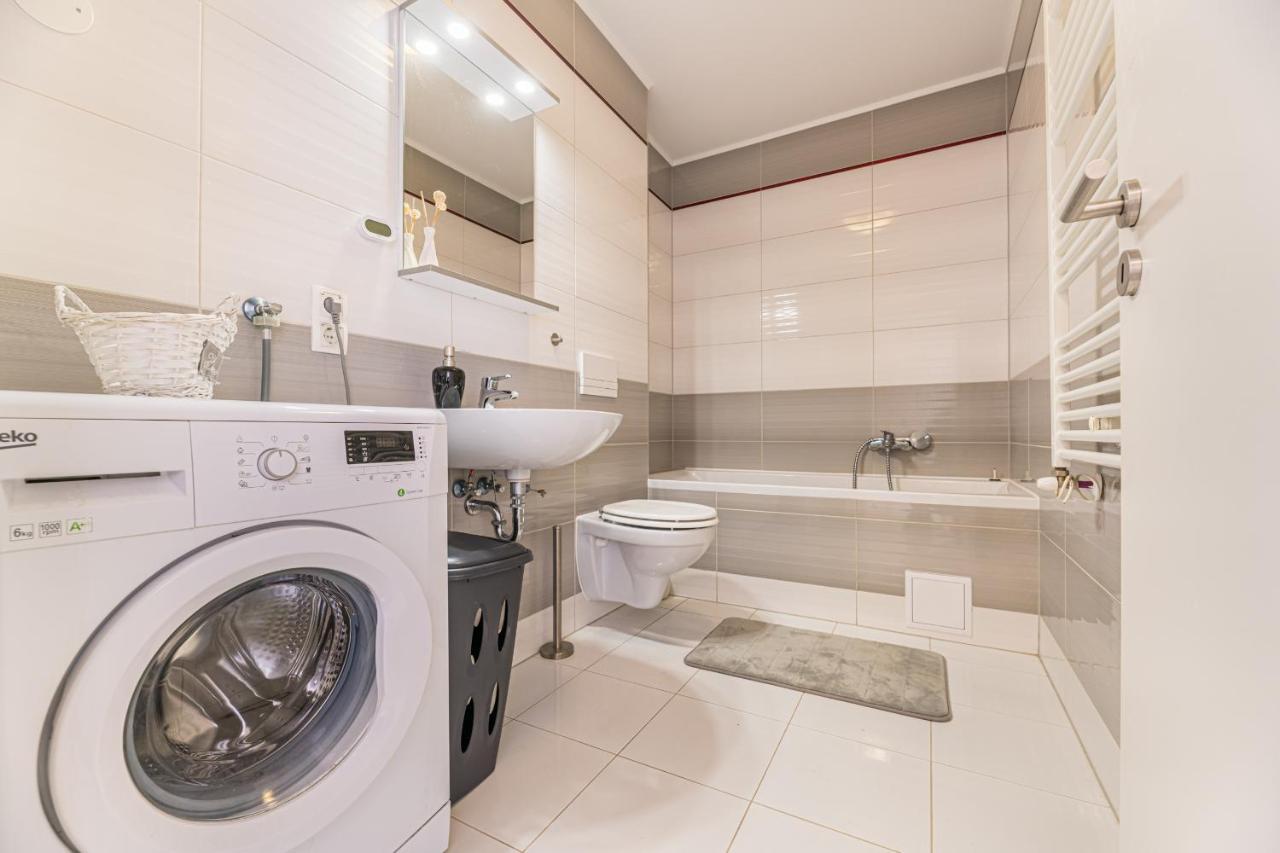 Апартаменты Apartament Belles Roses Брашов Экстерьер фото