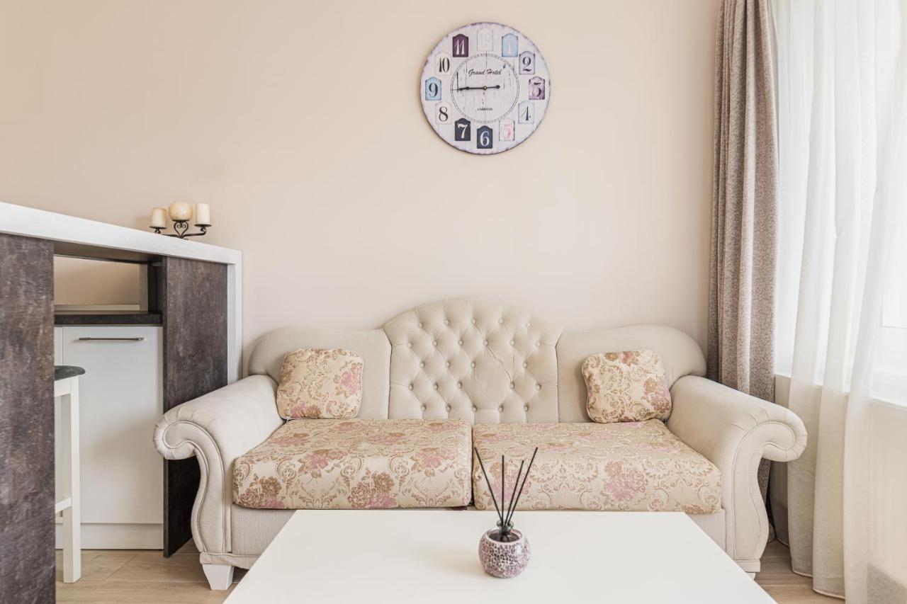 Апартаменты Apartament Belles Roses Брашов Экстерьер фото